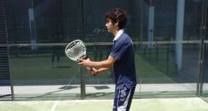 🎾 ¿Juegas por Derecha o por Izquierda? Ventajas y Desventajas de Cada Posición