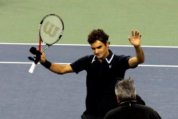 Roger Federer se retira en un partido