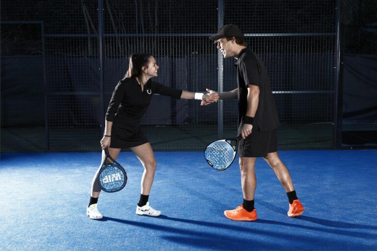 Pádel vs Tenis: ¿Cuál es la Diferencia y Qué Deberías Probar? 🎾🏸