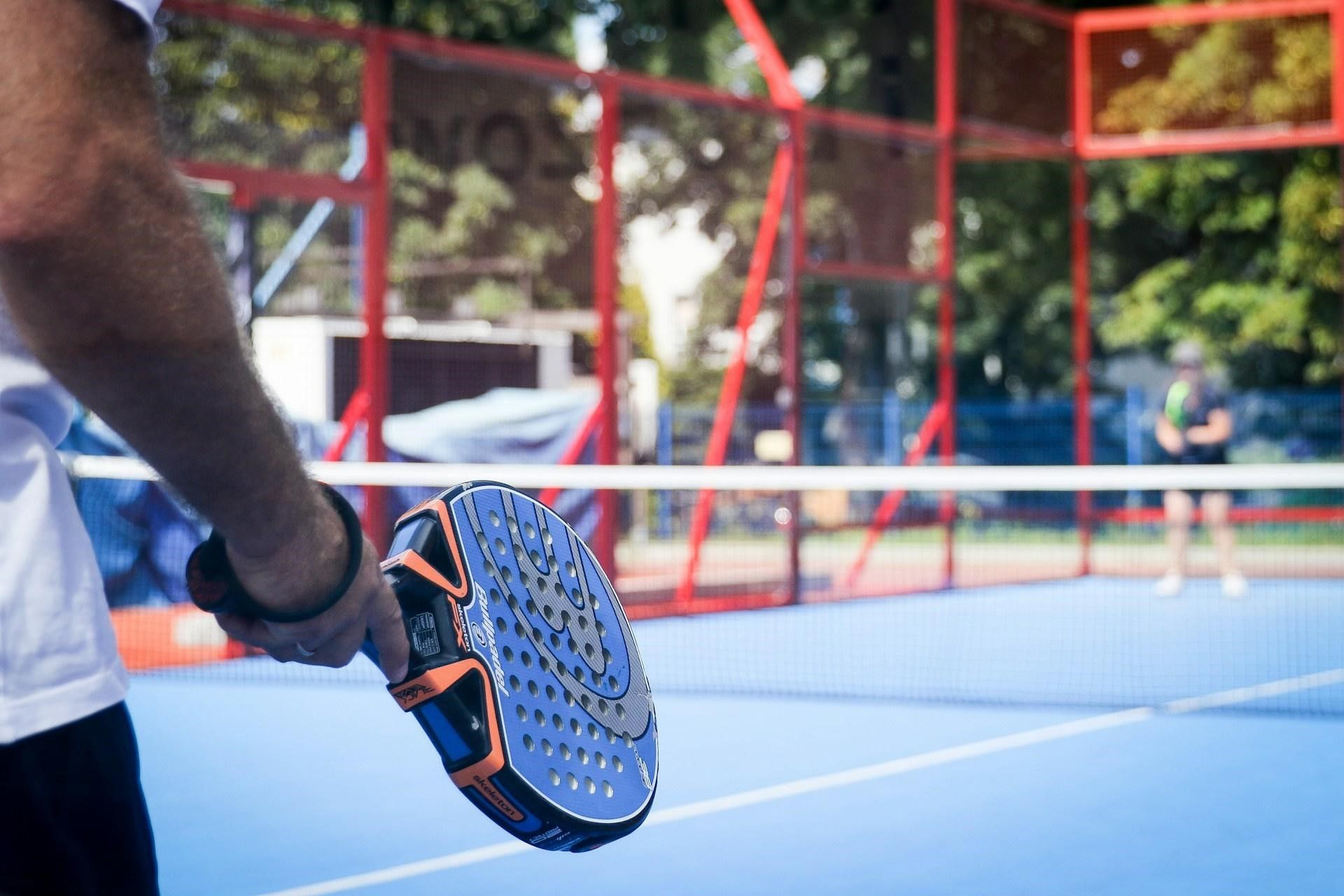 jugar al padel en verano