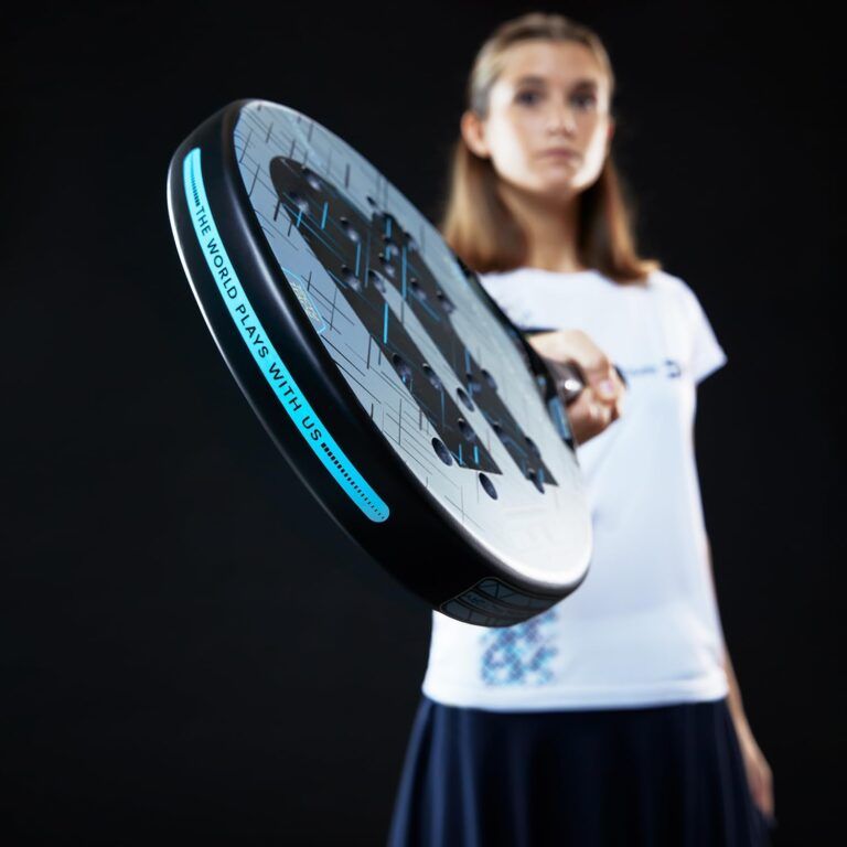 🏸 ¡Beneficios de jugar al Pádel: mejora tu salud y diversión al mismo tiempo! 💪✨